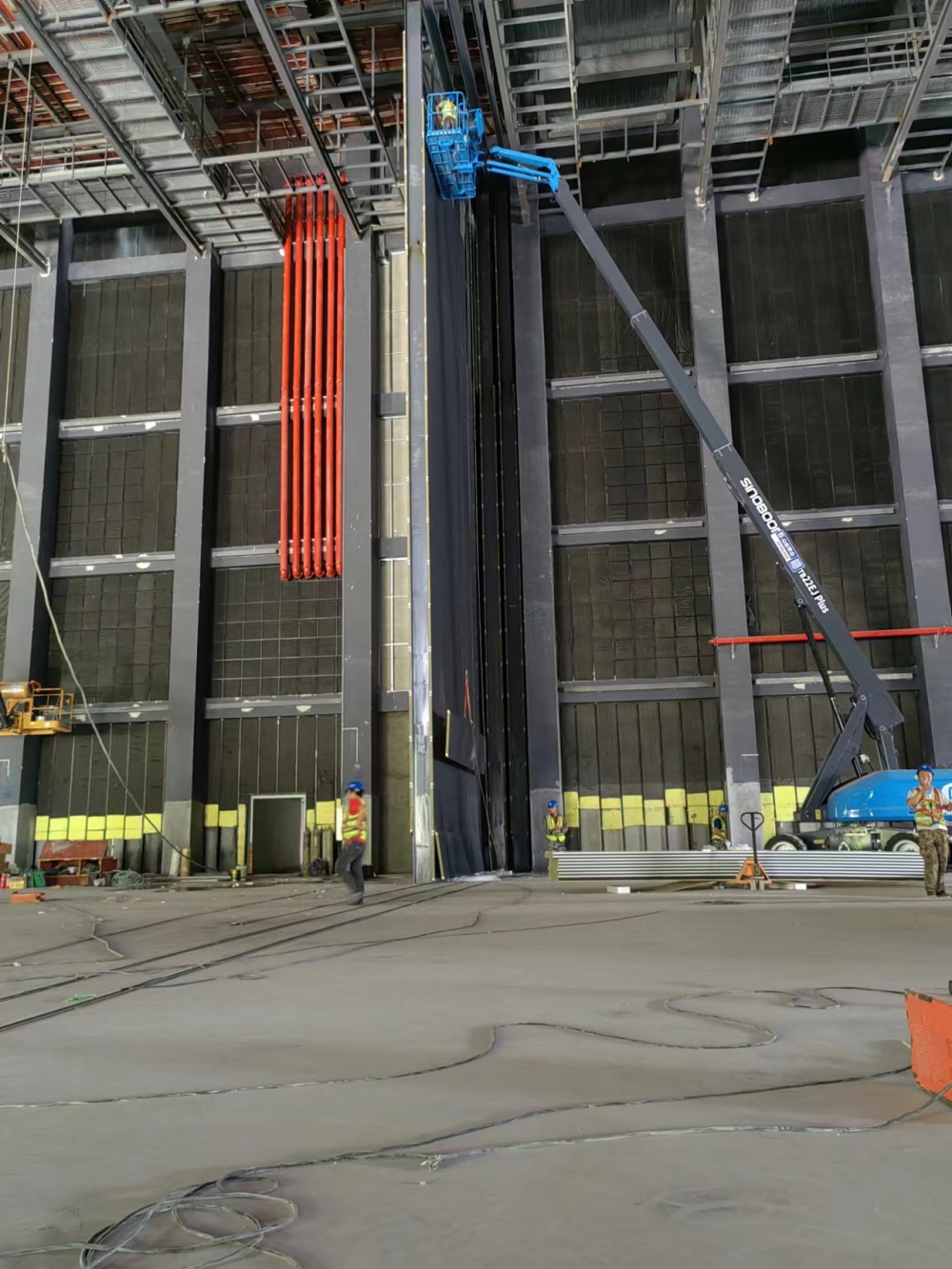 機庫門(攝影棚隔音門) 機庫門(攝影棚隔音門)