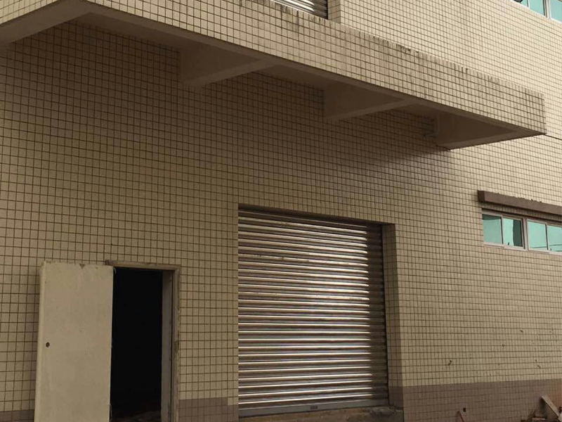 新恒邦不銹鋼防風卷簾門